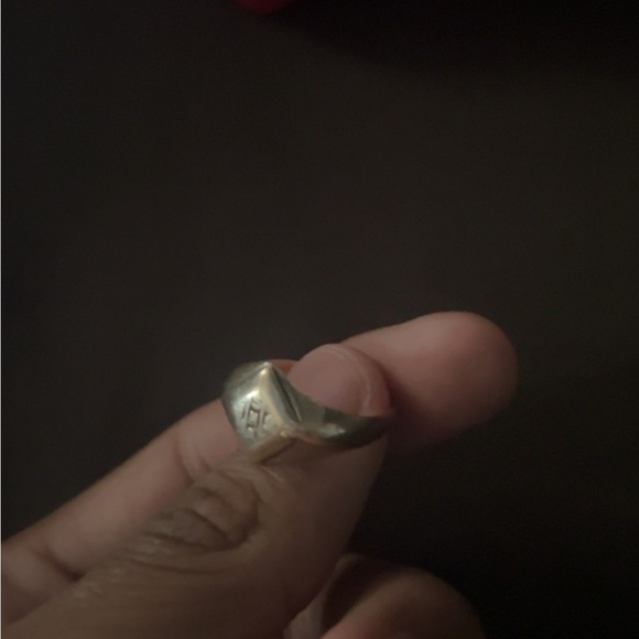 10k solid gold ring - Picture 1 of 3